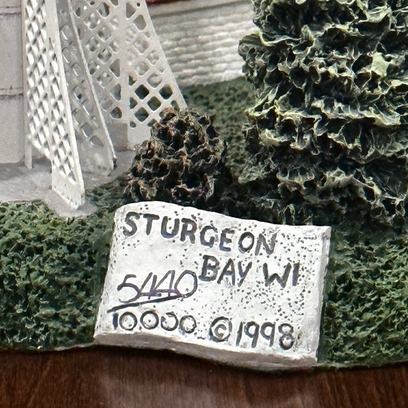 1998 Harbour Lights - Light House #217 Sturgeon Bay Canal Wisconsin - Picture 6 of 12